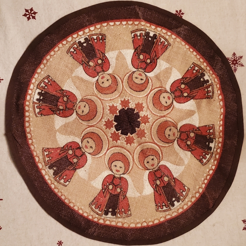 Angel doily, vintage